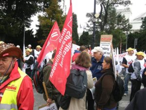 RSS podczas demonstracji górników przed  Sejmem w czasie expose Ewy Kopacz.