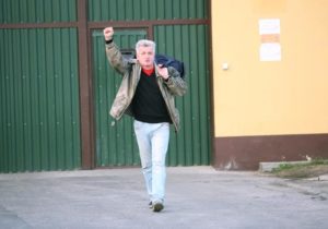 12.11.13 Piotr Ikonowicz opuszcza więzienie.