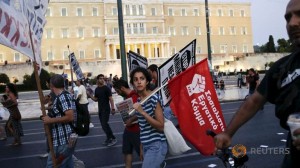 25.06.15 Ateny. Zwolenniczka SEK podczas demonstracji.