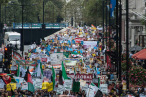 17.09.16 Londyn.  Około 20 tys. osób z całego kraju przemaszerowało ulicami stolicy Brytanii  pod hasłem “Uchodźcy mile widziani!”.